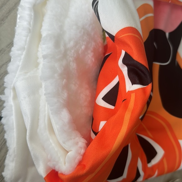 Disney Minnie Mouse and pumpkins Baby Blanket - Picture 3 of 8